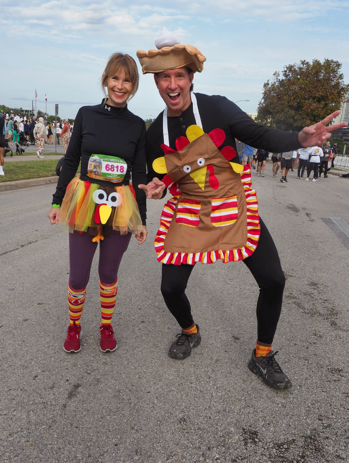 Thundercloud Subs Turkey Trot runners