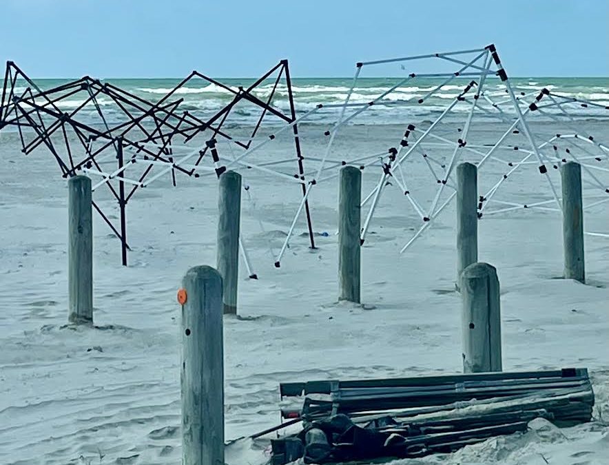 Abandoned shade canopies are trashing Texas beaches